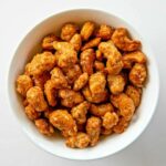 Caramelised cashews with a sweet coating