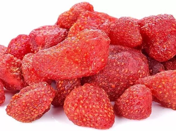 Sweetened Dried Strawberries - Delicious Snack - Strawberry - Low Calorie & High Fibre - Perfect for Healthy Snacking - Dry
